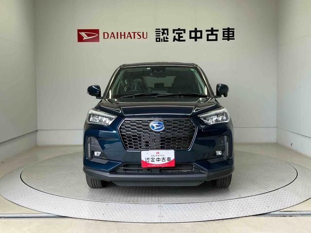 ロッキー プレミアムG HEV スマートアシスト搭載 パノラマモニター対応 ハイブリッド車 オートエアコン オートライト キーフリー 電動ドアミラー(2枚目)