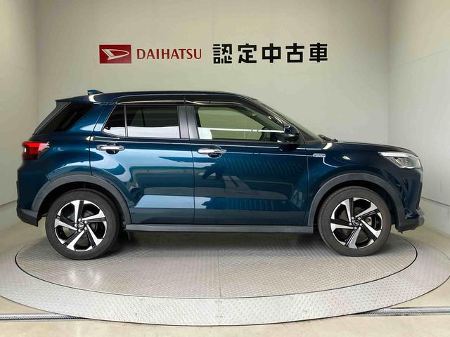 ロッキー プレミアムG HEV スマートアシスト搭載 パノラマモニター対応 ハイブリッド車 オートエアコン オートライト キーフリー 電動ドアミラー(4枚目)