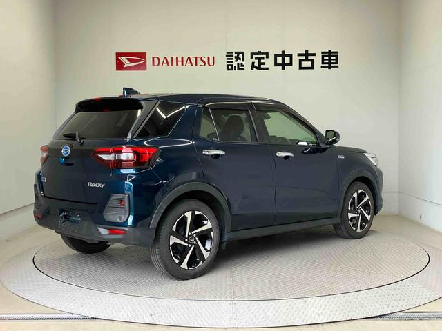 ロッキー プレミアムG HEV スマートアシスト搭載 パノラマモニター対応 ハイブリッド車 オートエアコン オートライト キーフリー 電動ドアミラー(8枚目)