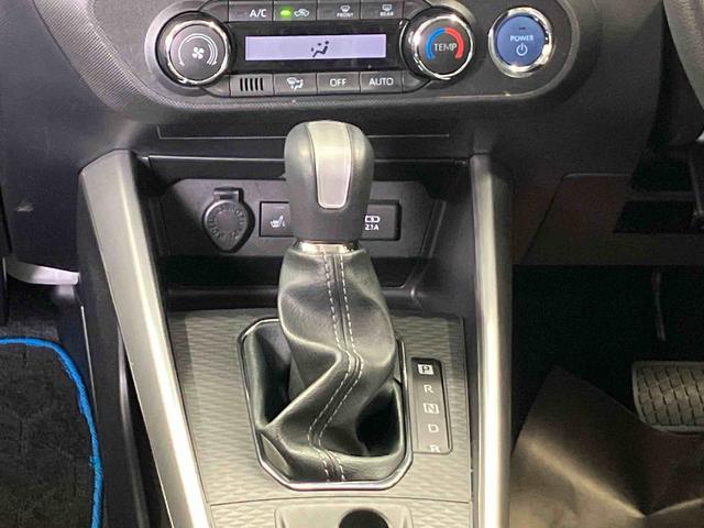 ロッキー プレミアムG HEV スマートアシスト搭載 パノラマモニター対応 ハイブリッド車 オートエアコン オートライト キーフリー 電動ドアミラー(11枚目)