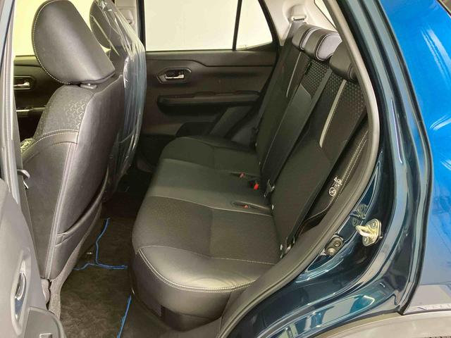 ロッキー プレミアムG HEV スマートアシスト搭載 パノラマモニター対応 ハイブリッド車 オートエアコン オートライト キーフリー 電動ドアミラー(14枚目)