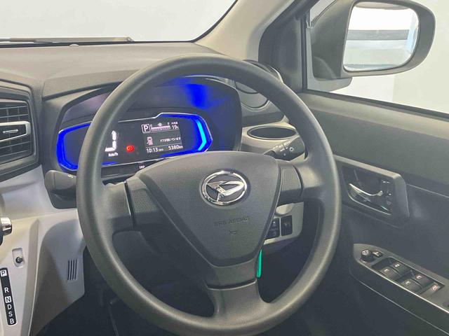 視認性もよく、デザイン性に優れたメーターとなってます。