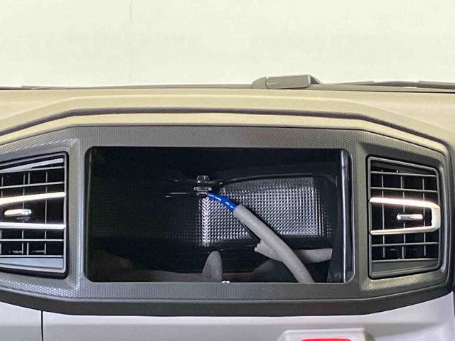 カーナビ・ドライブレコーダーやＥＴＣなど、必要な付属品がありましたら見積時にお申し出下さい。大変お買得なカーナビゲーションをおすすめ致します。