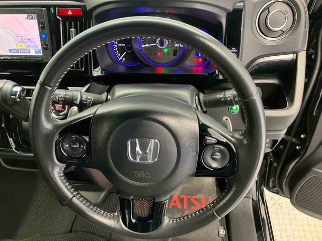 N-WGNカスタム G・ターボパッケージ バックカメラ付き オートエアコン オートライト キーフリー(31枚目)