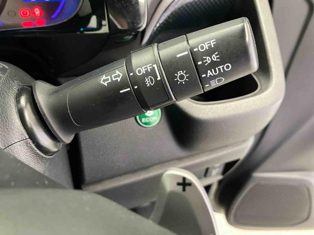 N-WGNカスタム G・ターボパッケージ バックカメラ付き オートエアコン オートライト キーフリー(35枚目)