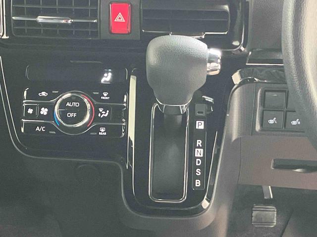 タント カスタムＸ　スマートアシスト搭載　後席両側電動スライドドア　バックカメラ付き　オートエアコン　オートライト　キーフリー　アイドリングストップ　ＡＢＳ　電動ドアミラー（11枚目）