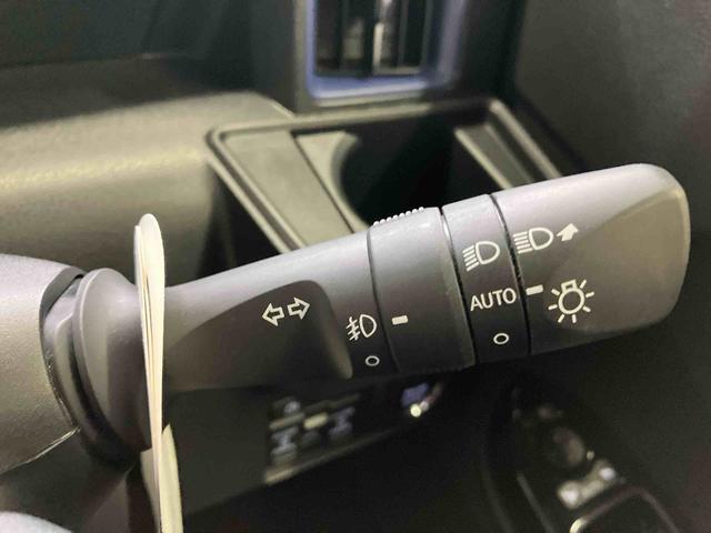 タント カスタムＸ　スマートアシスト搭載　後席両側電動スライドドア　バックカメラ付き　オートエアコン　オートライト　キーフリー　アイドリングストップ　ＡＢＳ　電動ドアミラー（35枚目）