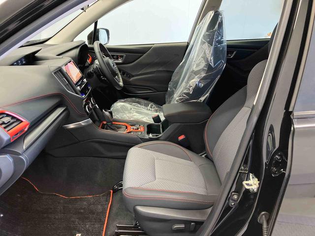 フロントシートです。ゆったり運転ができます。長距離ドライブもラクラク♪♪