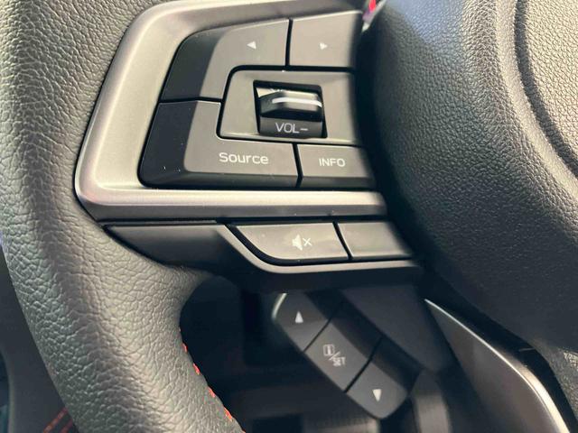 お車の事などで、気になる点やご不明な点がございましたら、右側に記載してあります無料ダイヤルを。お見積もりでしたら、「見積り依頼」ボタンよりお気軽にお問合せ下さい。