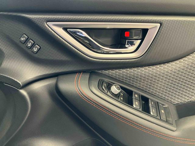 安心してお車をご購入頂き、ご使用頂くために、我々全スタッフは心のこもったサービスをご提供を心掛け、お客様に満足していただける店舗を目指しています。