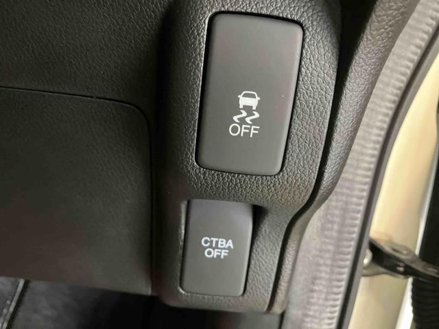 N-BOXカスタム G・Aパッケージ 後席両側スライドドア(片側電動) バックカメラ付き オートエアコン オートライト(39枚目)