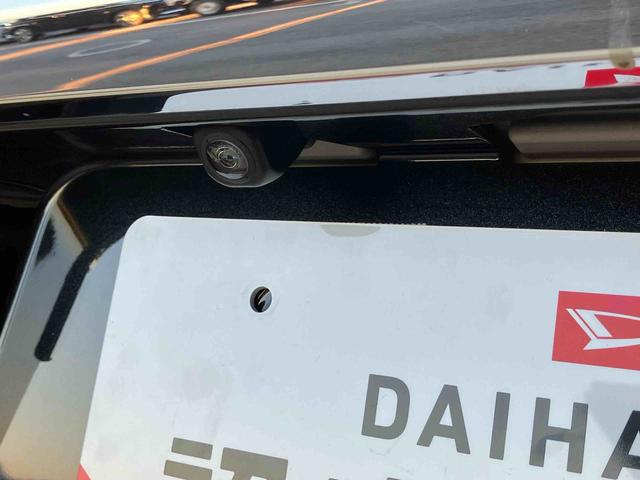 �o�b�N�J�����ŎԌɓ��ꃉ�N���N���