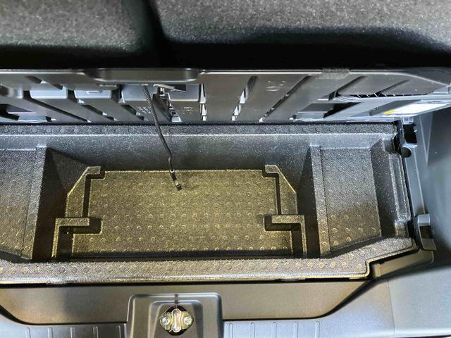 タント カスタムＲＳ　スマートアシスト搭載　バックカメラ付き　後席両側電動スライドドア　オートエアコン　オートライト　キーフリー　アイドリングストップ　ＡＢＳ　電動ドアミラー（58枚目）