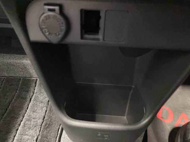 ムーヴキャンバス GメイクアップVS SAIII スマートアシスト搭載 バックカメラ付き 後席両側電動スライドドア オートエアコン オートライト キーフリー アイドリングストップ ABS 電動ドアミラー(32枚目)