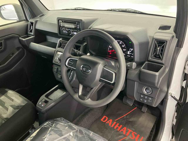 タフト Ｘ　スマートアシスト搭載　バックカメラ付き　オートエアコン　オートライト　キーフリー　アイドリングストップ　ＡＢＳ　電動ドアミラー（29枚目）