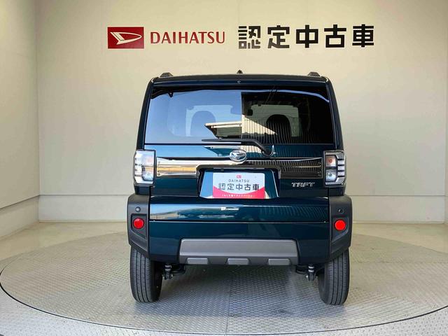 タフト Ｇ　ダーククロムベンチャー　スマートアシスト搭載　バックカメラ付き　オートエアコン　オートライト　キーフリー　アイドリングストップ　ＡＢＳ　電動ドアミラー（3枚目）