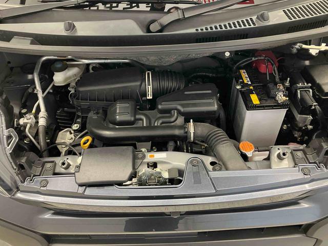 ���Ђ̒��ÎԂ́A���S���S�ɂ���蒸�����߂ɁA�O�ꂵ�������_�������{���Ă���܂��B