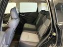 後部座席です。座り心地も足元もゆったり♪♪
