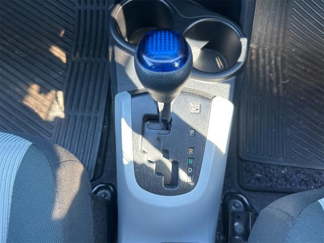 アクア S ETC バックカメラ ナビ オートライト スマートキー 電動格納ミラー CVT 衝突安全ボディ ABS ESC CD Bluetooth エアコン パワーステアリング パワーウィンドウ(47枚目)