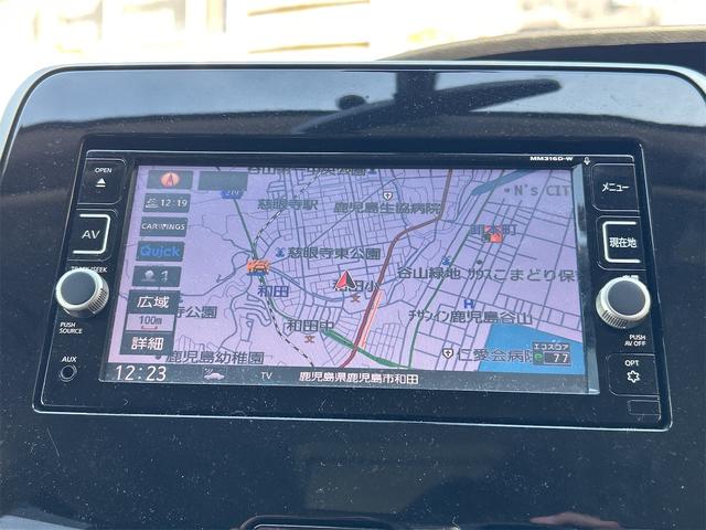 セレナ ハイウェイスター　プロパイロットエディション　ＥＴＣ　バックカメラ　ナビ　ＴＶ　クリアランスソナー　オートクルーズコントロール　衝突被害軽減システム　両側電動スライドドア　オートライト　スマートキー　アイドリングストップ　電動格納ミラー（4枚目）