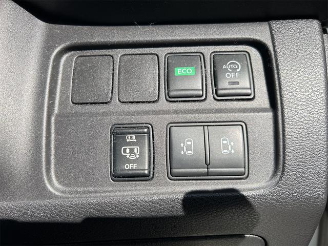 セレナ ハイウェイスター　プロパイロットエディション　ＥＴＣ　バックカメラ　ナビ　ＴＶ　クリアランスソナー　オートクルーズコントロール　衝突被害軽減システム　両側電動スライドドア　オートライト　スマートキー　アイドリングストップ　電動格納ミラー（9枚目）