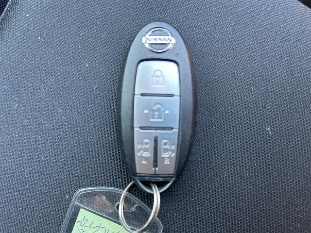 セレナ ハイウェイスター　プロパイロットエディション　ＥＴＣ　バックカメラ　ナビ　ＴＶ　クリアランスソナー　オートクルーズコントロール　衝突被害軽減システム　両側電動スライドドア　オートライト　スマートキー　アイドリングストップ　電動格納ミラー（28枚目）