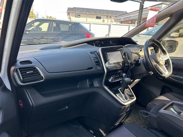 セレナ ハイウェイスター　プロパイロットエディション　ＥＴＣ　バックカメラ　ナビ　ＴＶ　クリアランスソナー　オートクルーズコントロール　衝突被害軽減システム　両側電動スライドドア　オートライト　スマートキー　アイドリングストップ　電動格納ミラー（41枚目）