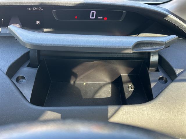 セレナ ハイウェイスター　プロパイロットエディション　ＥＴＣ　バックカメラ　ナビ　ＴＶ　クリアランスソナー　オートクルーズコントロール　衝突被害軽減システム　両側電動スライドドア　オートライト　スマートキー　アイドリングストップ　電動格納ミラー（64枚目）