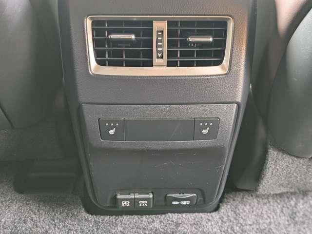 ＲＸ ＲＸ４５０ｈ　バージョンＬ　純正１２．３ワイドＳＤナビ　ＤＶＤ　ＣＤ　ＢＴ　フルセグＴＶ　パノラミックビューモニター　ステアＳＷ　パノラマルーフ　レザーシート（エアー、シートヒーター）　パワーシート　３眼ＬＥＤヘッドライト（46枚目）