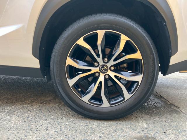 NX NX200t Fスポーツ 4WD 純正SDナビ/フルセグTV BT CD/DVD バックモニター/サイドカメラ 黒/赤レザーシート(エアー・ヒート) OPヘッドアップディスプレイ OPエンジンスターター 3眼LEDヘッドライト(16枚目)