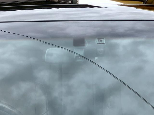 ＧＳ ＧＳ３００ｈ　Ｉパッケージ　純正ナビ　フルセグＴＶ　ＤＶＤ　ＣＤ　ＢＴ　バックカメラ　ステアリングスイッチ　マークレビンソン　レザーシート（エアー・ヒーター）　サンルーフ　リアスポ　３眼ＬＥＤヘッドライト　Ｆスポーツ１９アルミ（7枚目）