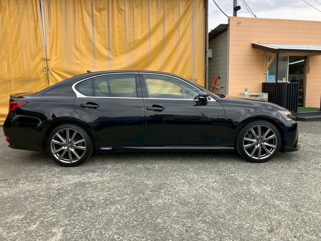 ＧＳ ＧＳ３００ｈ　Ｉパッケージ　純正ナビ　フルセグＴＶ　ＤＶＤ　ＣＤ　ＢＴ　バックカメラ　ステアリングスイッチ　マークレビンソン　レザーシート（エアー・ヒーター）　サンルーフ　リアスポ　３眼ＬＥＤヘッドライト　Ｆスポーツ１９アルミ（12枚目）