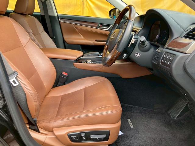 ＧＳ ＧＳ３００ｈ　Ｉパッケージ　純正ナビ　フルセグＴＶ　ＤＶＤ　ＣＤ　ＢＴ　バックカメラ　ステアリングスイッチ　マークレビンソン　レザーシート（エアー・ヒーター）　サンルーフ　リアスポ　３眼ＬＥＤヘッドライト　Ｆスポーツ１９アルミ（37枚目）