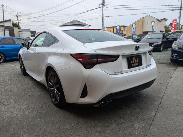 セダン・ＲＶ・スポーツから軽まで幅広く車種をロープライスにて在庫多数展示しております。整備・点検をしっかり行っておりますので、安心してお買い求め頂けます。