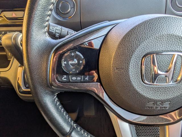 N-BOXカスタム G・Lターボホンダセンシング 純正インターナビ DVD CD BT フルセグTV バックカメラ ステアリングスイッチ 両側電動スライドドア ホンダセンシング 純正LEDヘッドライト LEDフォグランプ スマートキー(32枚目)