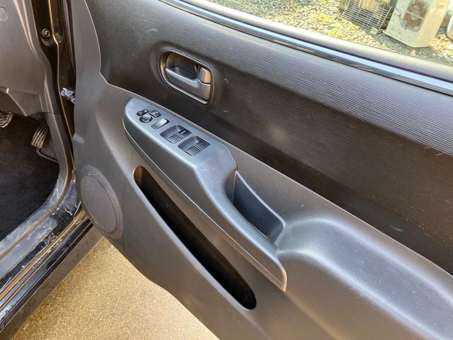 セルボ ＴＸ　ＩＣターボ　エアロ　リヤスポイラー　１５インチアルミ　ＨＩＤヘッドライト　キーフリー　オートエアコン　ＥＴＣ（14枚目）