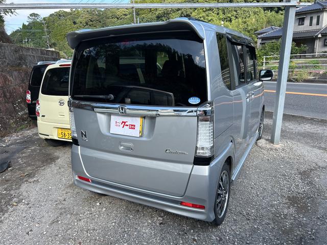 Ｎ－ＢＯＸカスタム Ｇ・ターボパッケージ　バックカメラ　両側電動スライドドア　ナビ　ＴＶ　オートクルーズコントロール　オートライト　ＨＩＤ　スマートキー　電動格納ミラー　ベンチシート　ＣＶＴ　盗難防止システム　ＡＢＳ　ＥＳＣ　ＣＤ　ＤＶＤ再生（14枚目）