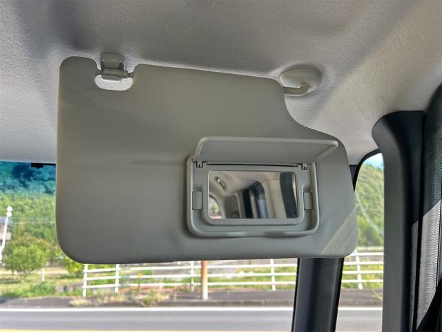 Ｎ－ＢＯＸカスタム Ｇ・ターボパッケージ　バックカメラ　両側電動スライドドア　ナビ　ＴＶ　オートクルーズコントロール　オートライト　ＨＩＤ　スマートキー　電動格納ミラー　ベンチシート　ＣＶＴ　盗難防止システム　ＡＢＳ　ＥＳＣ　ＣＤ　ＤＶＤ再生（38枚目）