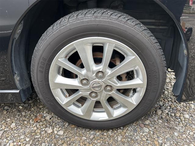 デイズルークス 　ＥＴＣ　全周囲カメラ　両側電動スライドドア　ナビ　ＴＶ　スマートキー　アイドリングストップ　電動格納ミラー　ベンチシート　ＣＶＴ　ＣＤ　ＤＶＤ再生　ＵＳＢ　ミュージックプレイヤー接続可（20枚目）