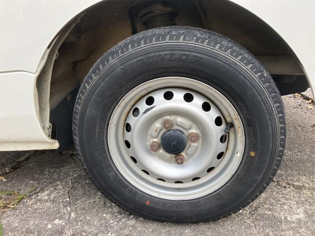 ハイゼットトラック 　４ＷＤ　ＭＴ　エアコン　パワーステアリング　運転席エアバッグ（6枚目）