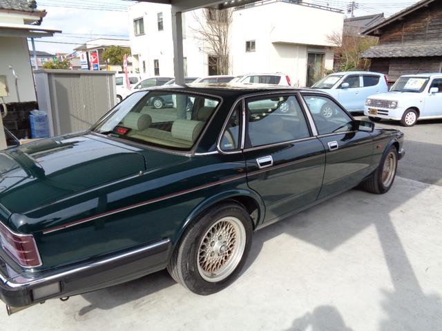 ＸＪ ＸＪ６－４．０スポーツ　車検整備付　社外ＣＤデッキ　ＥＴＣ（6枚目）