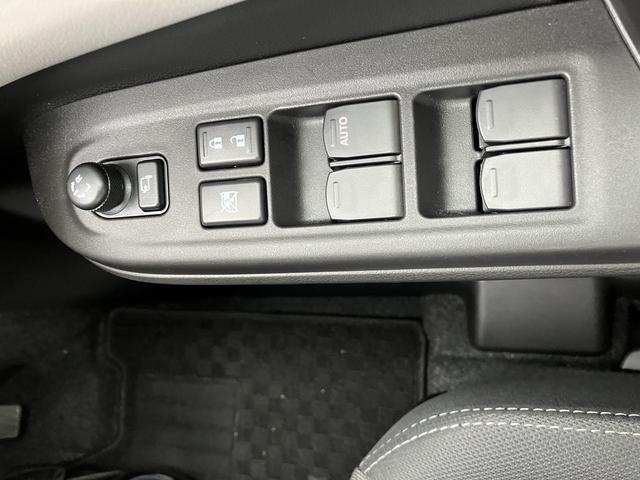 スイフト ハイブリッドＭＺ　デュアルセンサーブレーキサポートＩＩ　マイルドハイブリッド　全方位ナビ　ＣＶＴ　リモコンキー　キーレススタート　オートエアコン　オーディオスイッチ　ＡＣＣ　シートヒーター　電動パーキング　ＬＥＤ（26枚目）