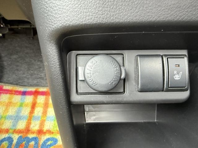 アルト L デュアルカメラブレーキサポート エネチャージ CVT オーディオレス エアコン キーレスエントリー パワーウインドウ オートライト シートヒーター ESP サイド・カーテンエアバック ホイールキャップ(20枚目)