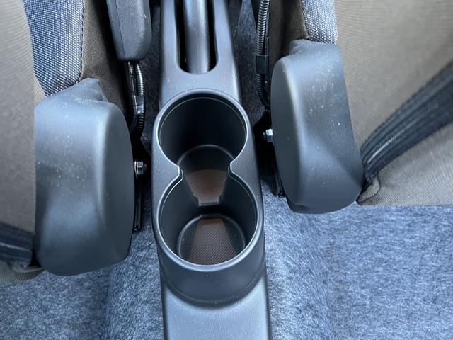 アルト L デュアルカメラブレーキサポート エネチャージ CVT オーディオレス エアコン キーレスエントリー パワーウインドウ オートライト シートヒーター ESP サイド・カーテンエアバック ホイールキャップ(26枚目)