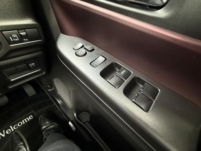 スペーシアカスタム ハイブリッドＧＳ　デュアルセンサーブレーキサポート２　マイルドハイブリッド　電動左側スライド　オーディオレス　ＣＶＴ　オートエアコン　キーレススタート　オートライト　オーディオスイッチ　ＬＥＤ　ＡＣＣ　電動パーキング（26枚目）