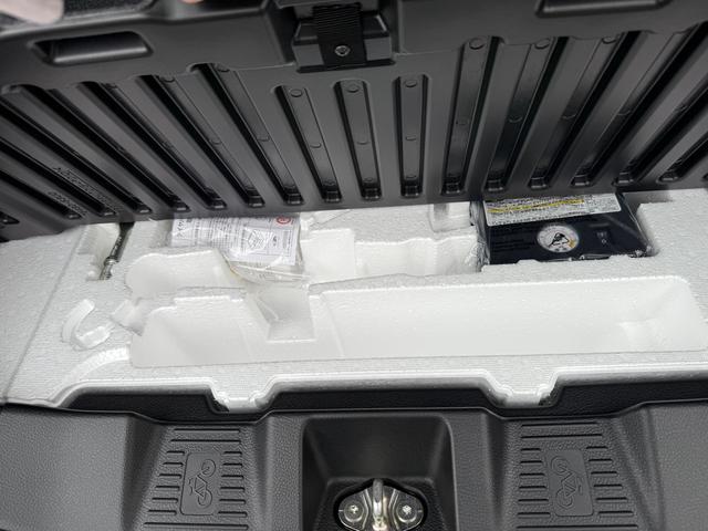 スペーシアカスタム ハイブリッドＸＳターボ　デュアルセンサーブレーキサポート２　マイルドハイブリッド　電動スライドドア　オーディオレス　ＣＶＴ　オートエアコン　キーレススタート　オートライト　オーディオスイッチ　ＬＥＤ　ＡＣＣ　電動パーキング（20枚目）