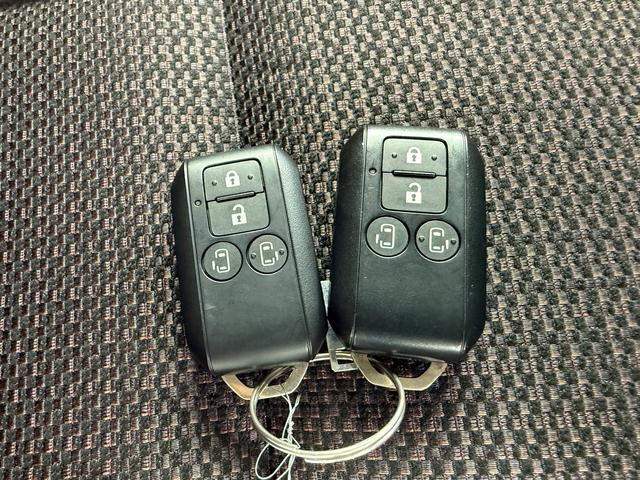 スペーシアカスタム ハイブリッドＸＳターボ　デュアルセンサーブレーキサポート２　マイルドハイブリッド　電動スライドドア　オーディオレス　ＣＶＴ　オートエアコン　キーレススタート　オートライト　オーディオスイッチ　ＬＥＤ　ＡＣＣ　電動パーキング（23枚目）