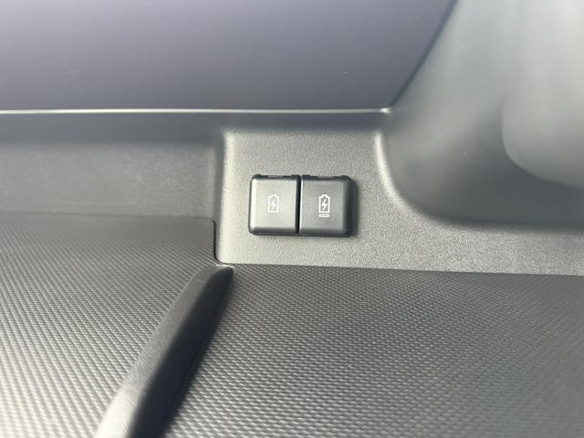 スペーシアカスタム ハイブリッドＸＳターボ　デュアルセンサーブレーキサポート２　マイルドハイブリッド　電動スライドドア　オーディオレス　ＣＶＴ　オートエアコン　キーレススタート　オートライト　オーディオスイッチ　ＬＥＤ　ＡＣＣ　電動パーキング（31枚目）