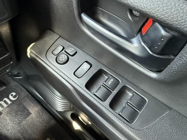 ハスラー ハイブリッドＧ　デュアルカメラブレーキサポート　マイルドハイブリッド　ＣＤ／ＤＶＤ　ＣＶＴ　オートエアコン　リモコンキー　キーレススタート　オートライト　　シートヒーター　オーディオスイッチ　ＡＣＣ　ＥＳＰ（28枚目）