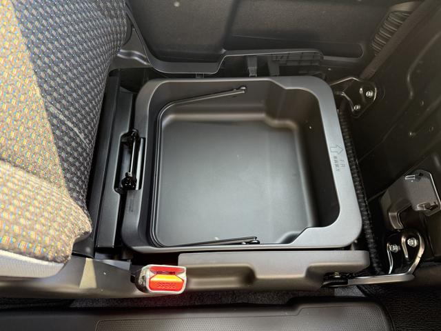 ハスラー ハイブリッドＧ　デュアルカメラブレーキサポート　マイルドハイブリッド　ＣＤ／ＤＶＤ　ＣＶＴ　オートエアコン　リモコンキー　キーレススタート　オートライト　　シートヒーター　オーディオスイッチ　ＡＣＣ　ＥＳＰ（33枚目）